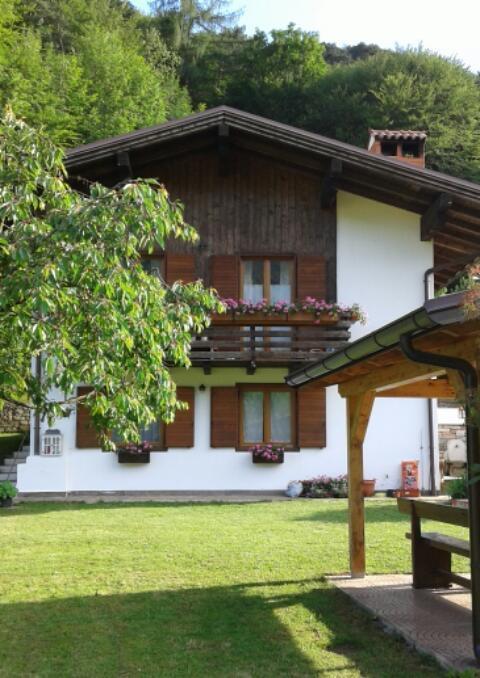 Chalet Monica Molina di Ledro Luaran gambar